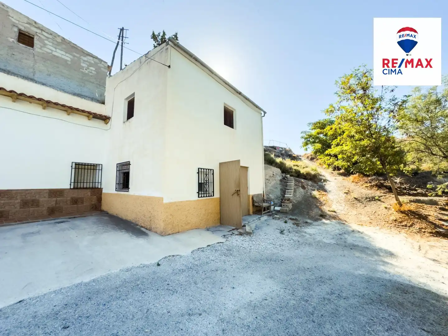 Vista exterior de Finca rústica en venda en Benamaurel amb Jardí privat, Terrassa i Traster