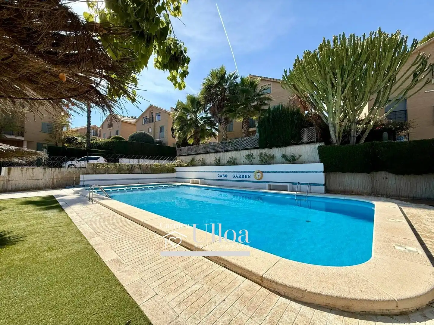 Piscina de Casa o xalet en venda en Alicante / Alacant amb Aire condicionat, Calefacció i Jardí privat