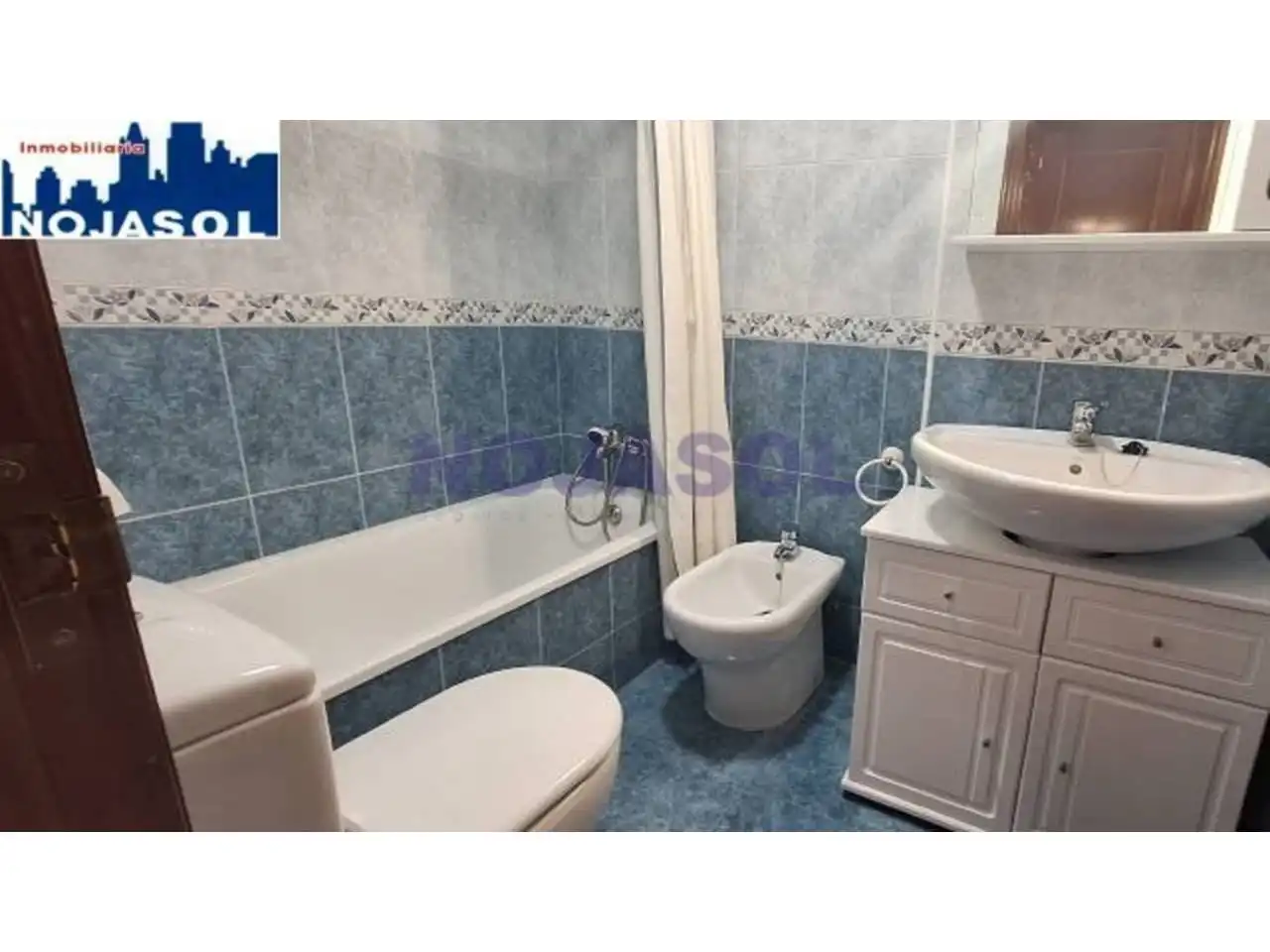 Baño de Apartamento de alquiler en Noja con Calefacción, Trastero y Amueblado