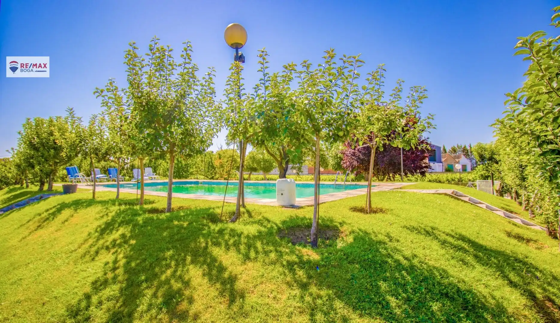 Jardí de Casa o xalet en venda en Oyón-Oion amb Aire condicionat, Jardí privat i Parquet
