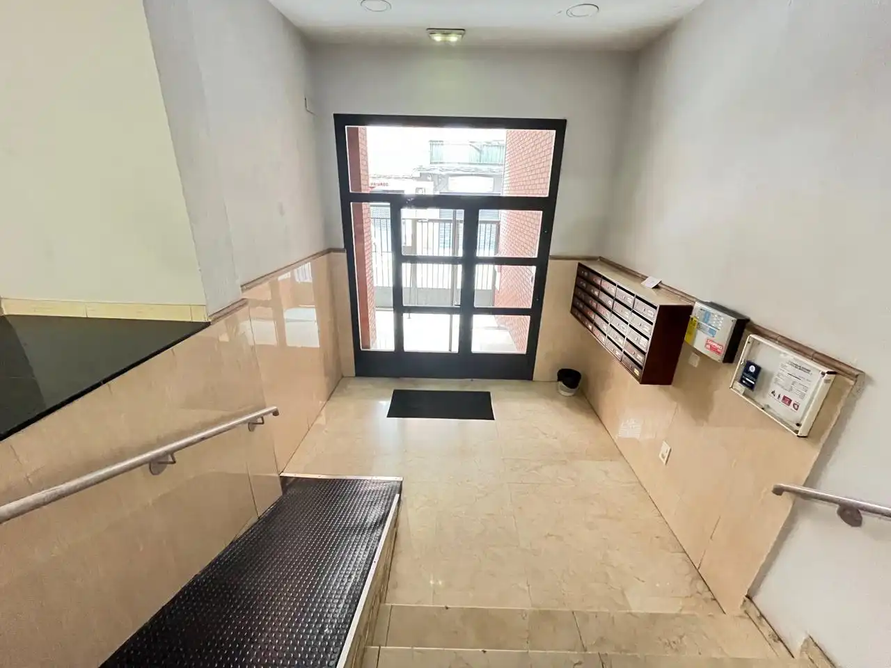 Flat for sale in Zaragoza  with Heating and Furnished