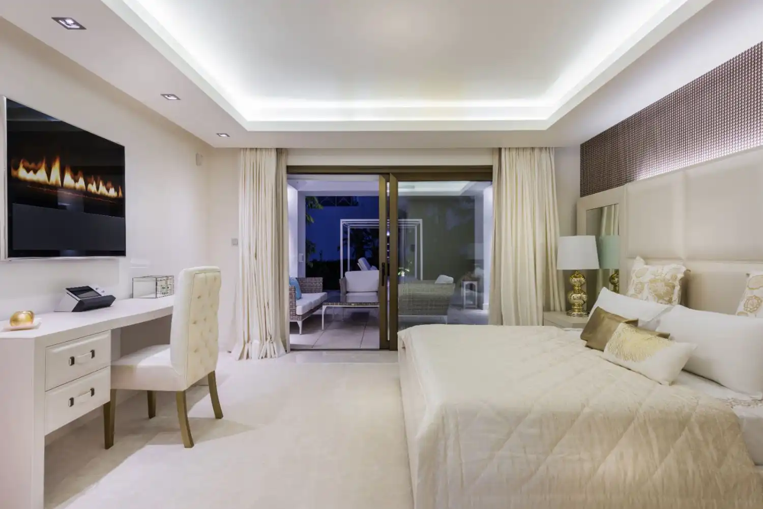 Habitación de Casa o chalet de alquiler en Marbella con Aire acondicionado, Calefacción y Terraza