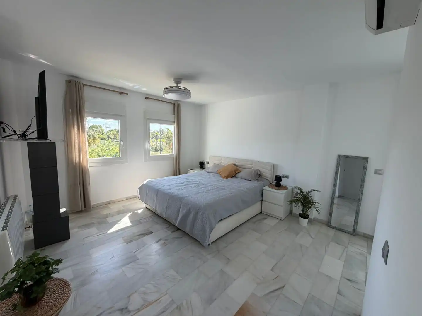 Habitación de Casa o chalet en venta en Torremolinos con Aire acondicionado, Calefacción y Terraza