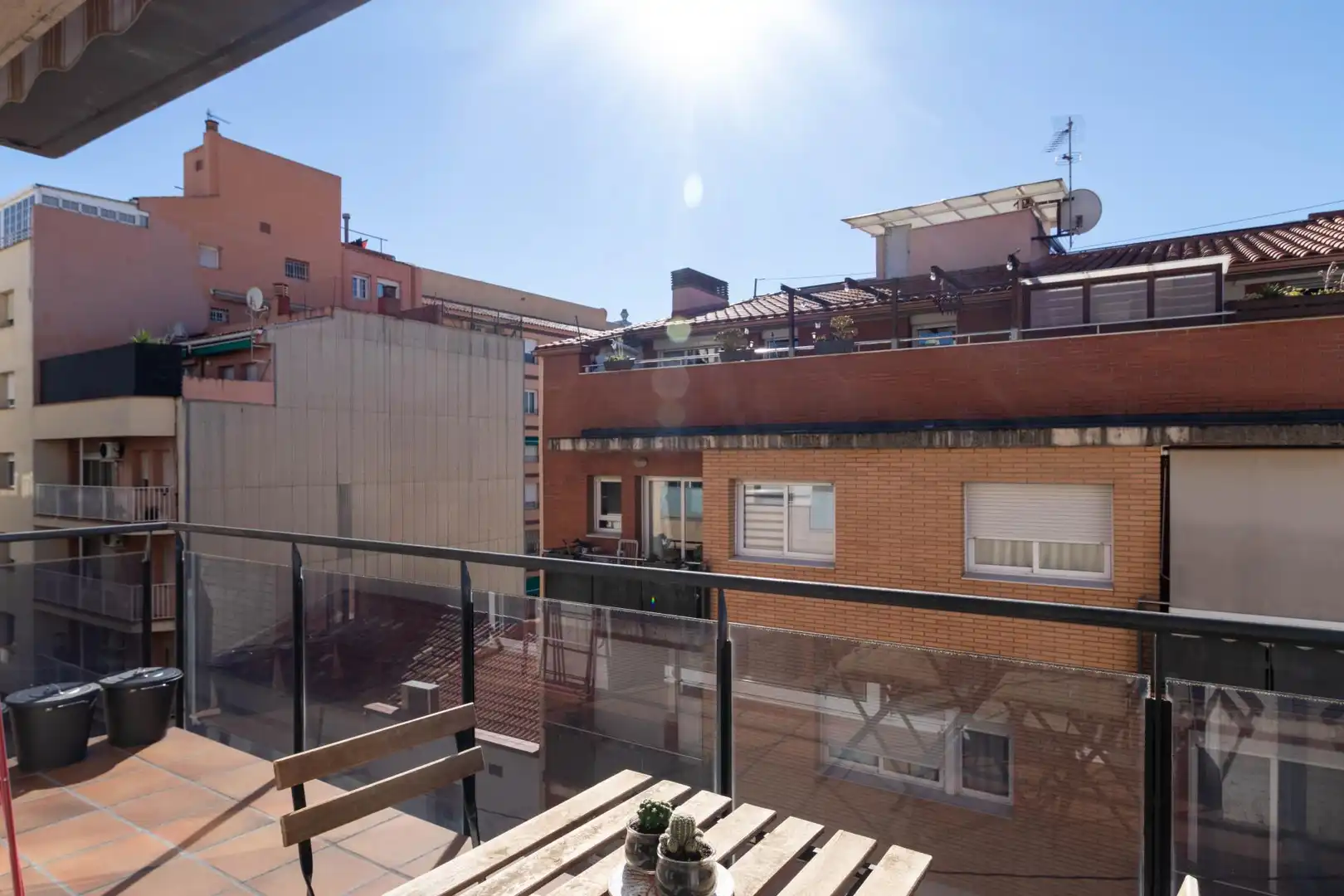 Carrer de Sant Jordi, Plaça Catalunya - Escola Industrial 
