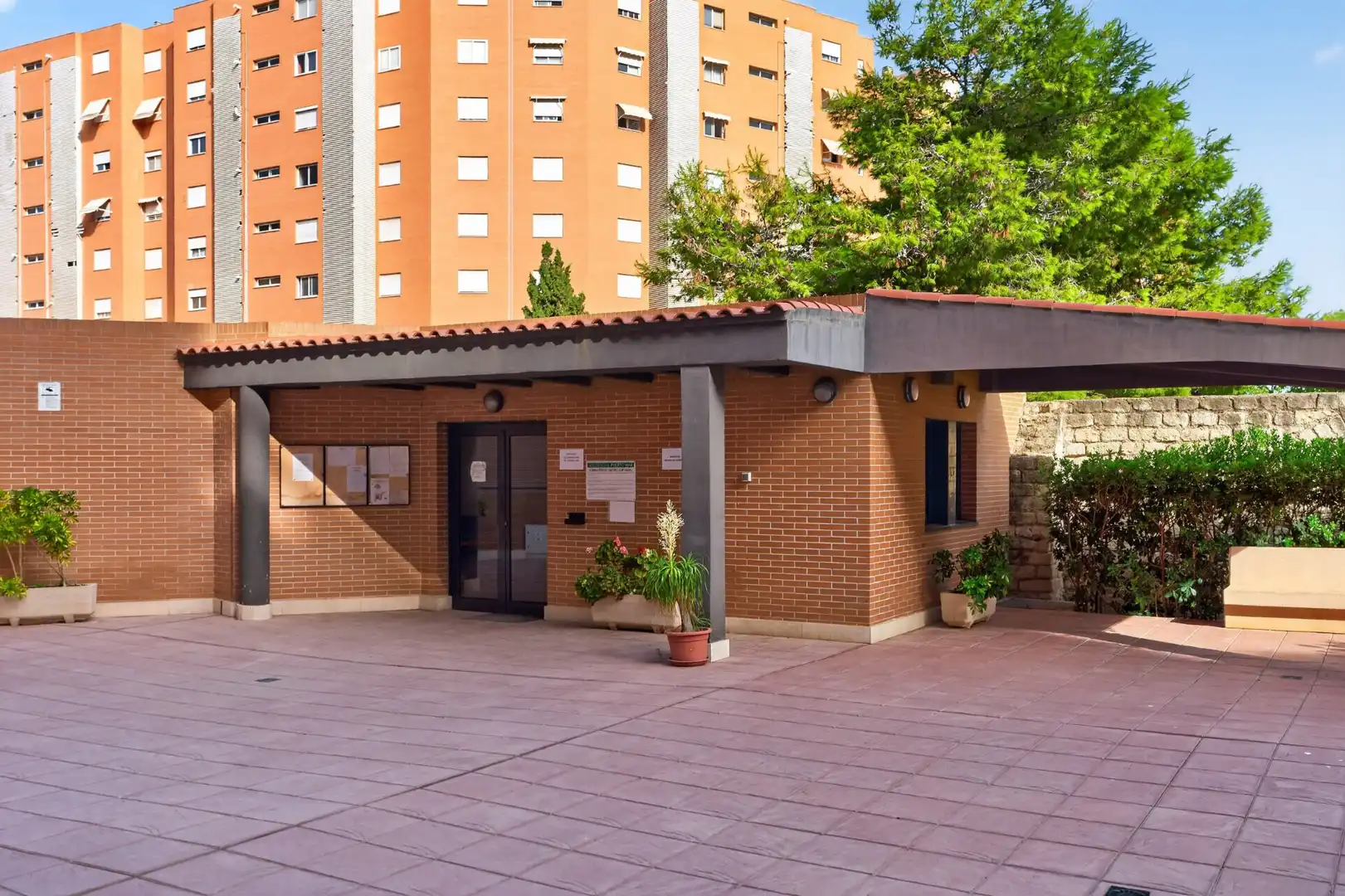 Vista exterior de Àtic en venda en Alicante / Alacant amb Calefacció, Terrassa i Piscina comunitària