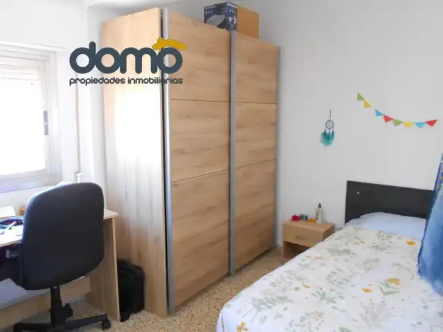 Dormitori de Àtic en venda en Granada amb Moblat, Forn i Rentadora