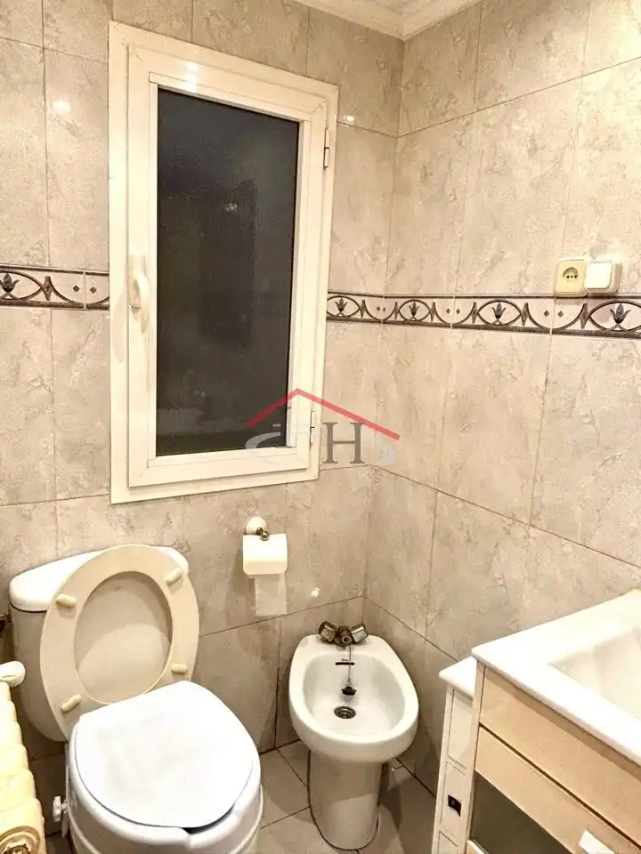 Bathroom of Flat for sale in León Capital   with Heating, Parquet flooring and Storage room