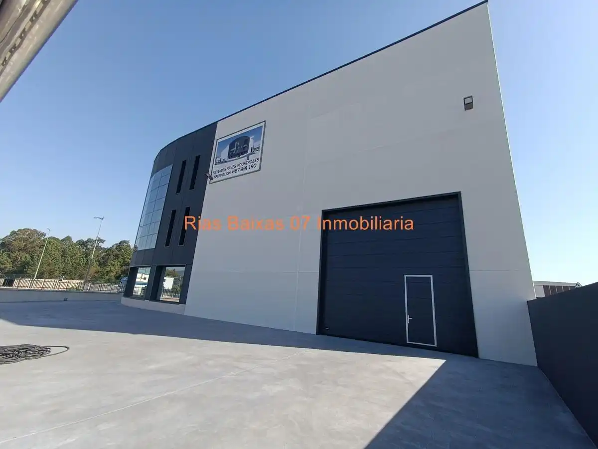 Nau industrial en venda a O Porriño, imagen 2