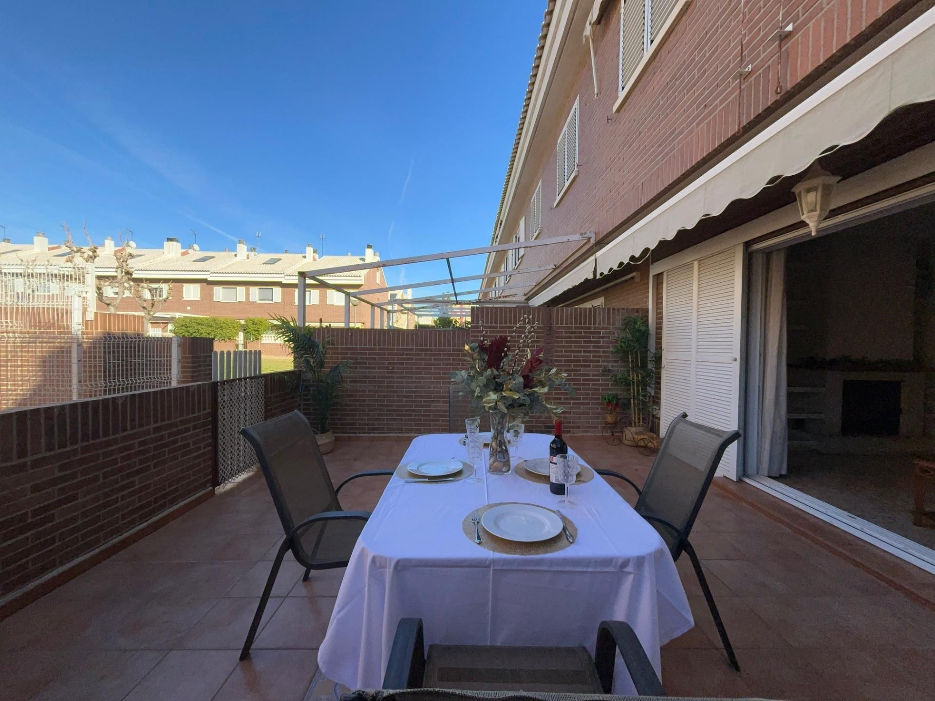 Terrassa de Casa o xalet de lloguer en  Murcia Capital amb Aire condicionat, Jardí privat i Terrassa