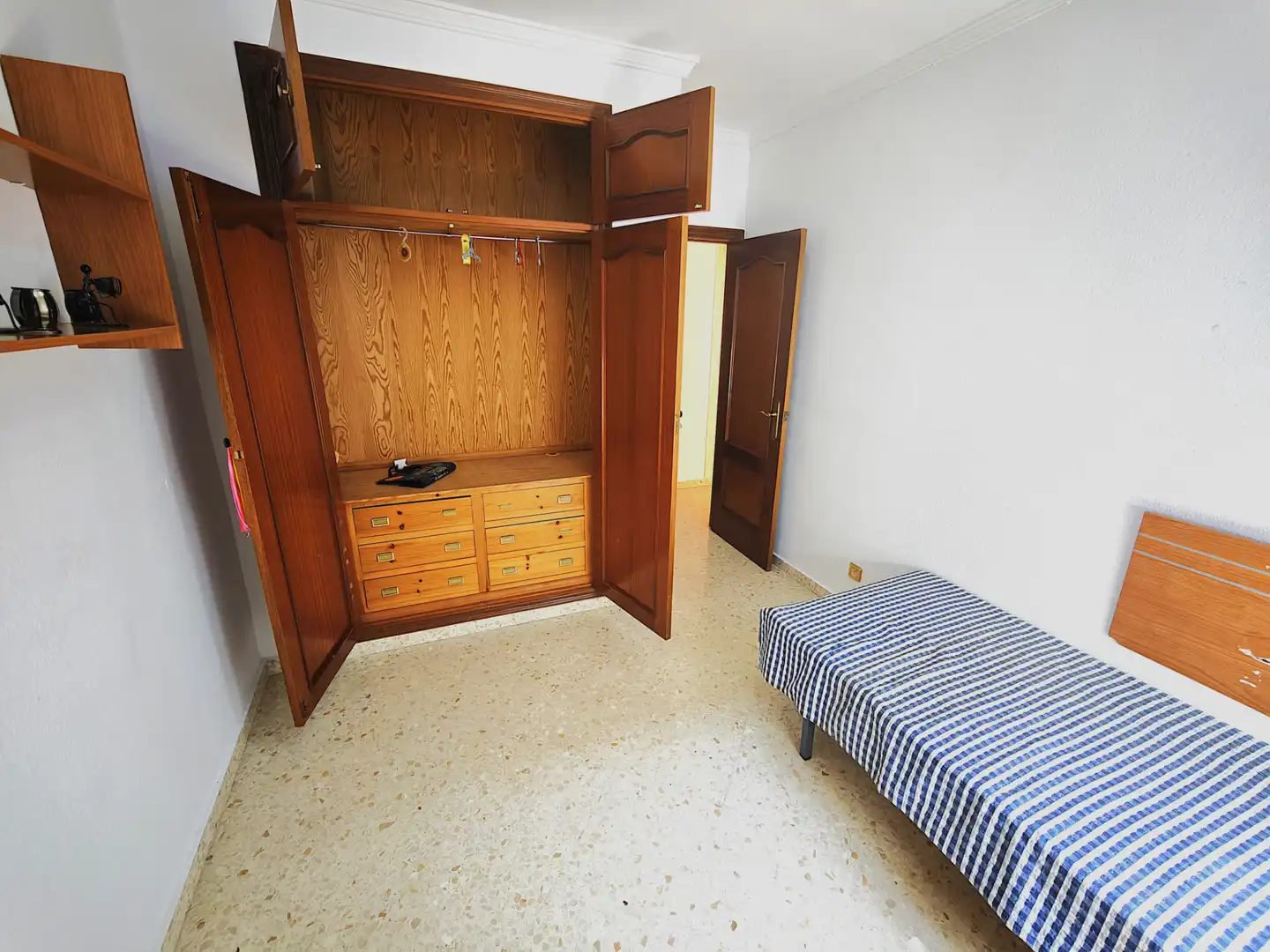Habitación de Piso en venta en Lebrija con Aire acondicionado, Terraza y Trastero