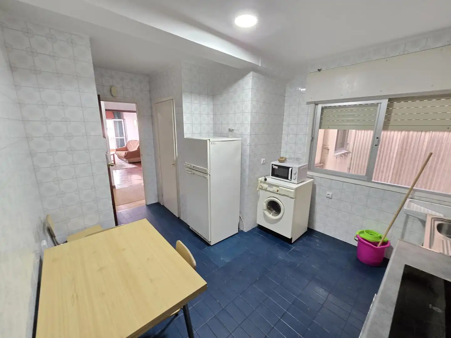 Kitchen of Flat for rent in Vigo   with Parquet flooring, Furnished and Balcony