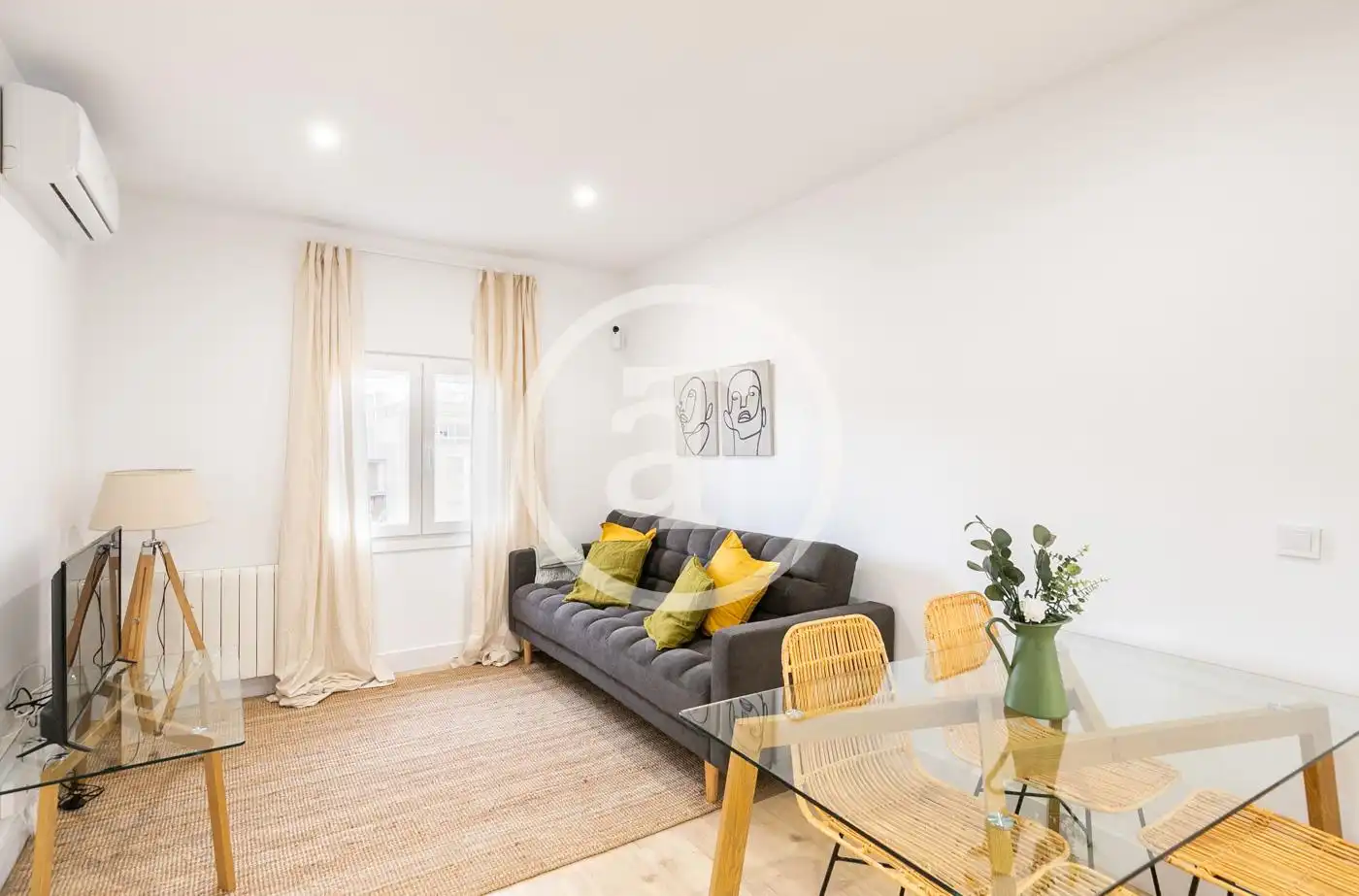 Wohnzimmer von Wohnung zur Miete in  Barcelona Capital mit Klimaanlage, Heizung und Möbliert