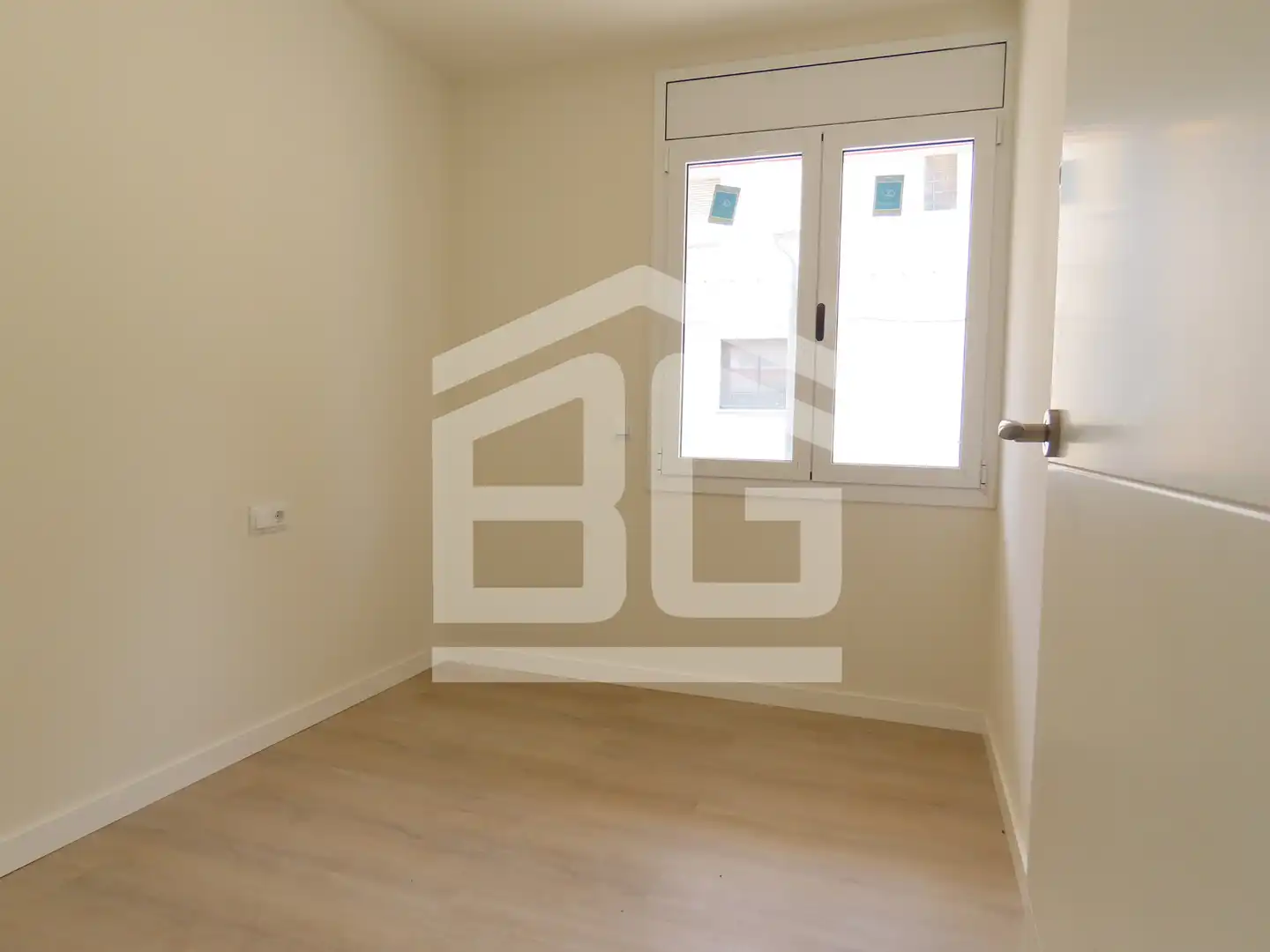 Habitación de Piso en venta en Canovelles con Aire acondicionado, Calefacción y Parquet