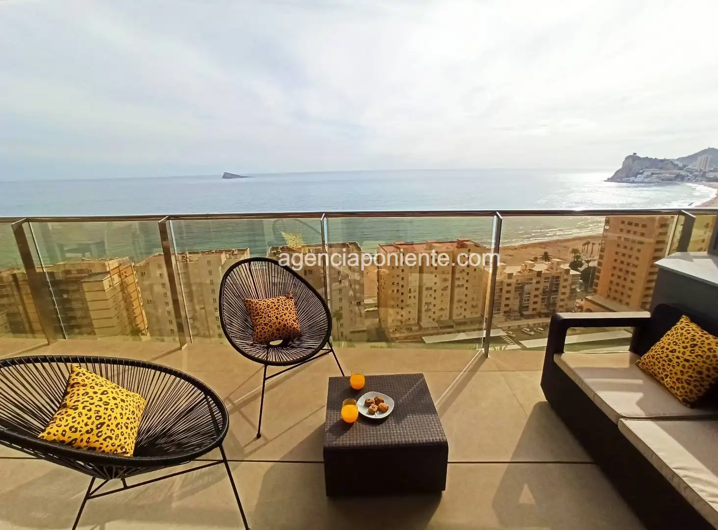 Terrace of Flat for rent in Benidorm  with Air Conditioner, Terrace and Furnished