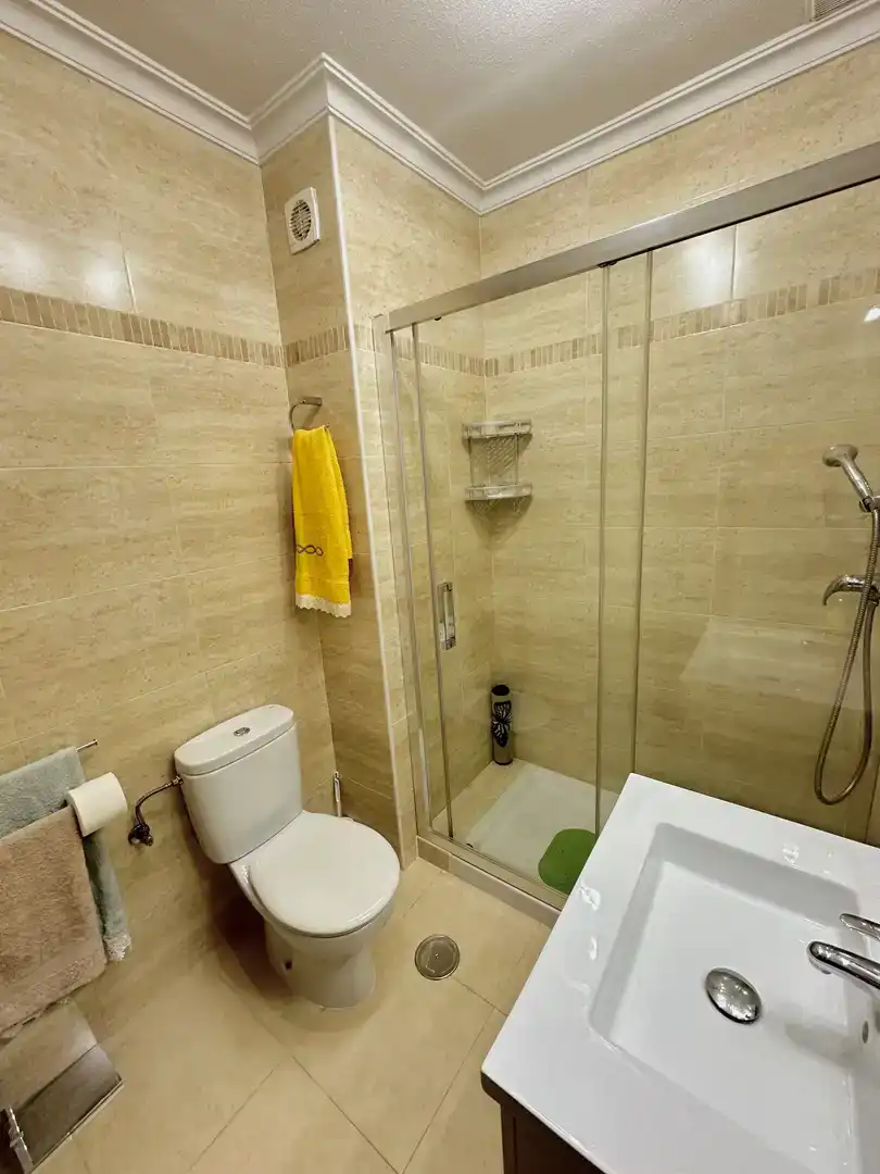 Badezimmer von Wohnung zur Miete in Ávila Capital
