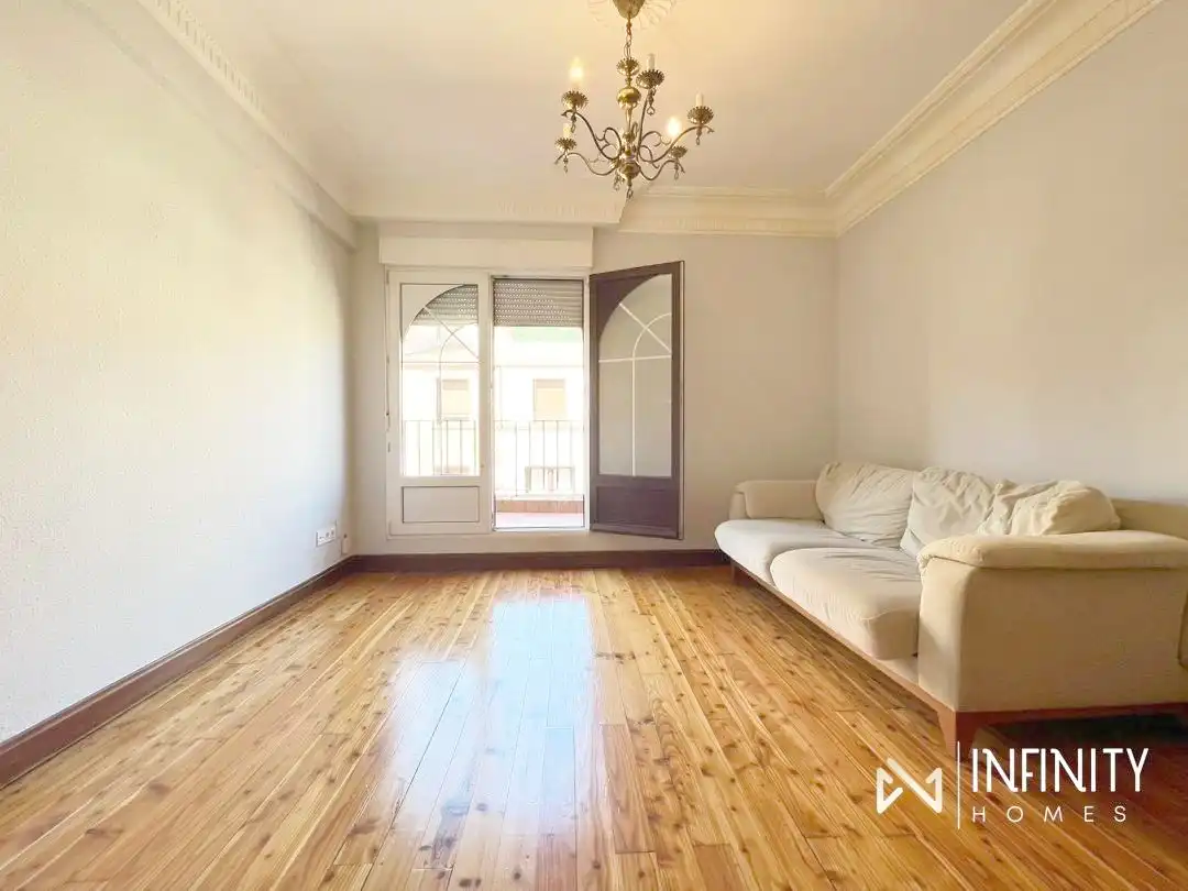 Sala de estar de Piso de alquiler en Bilbao  con Calefacción y Terraza