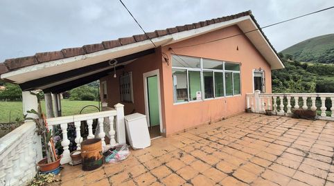 Casa en venta en Belmonte De Miranda, 3 dormitorios., imatge 3