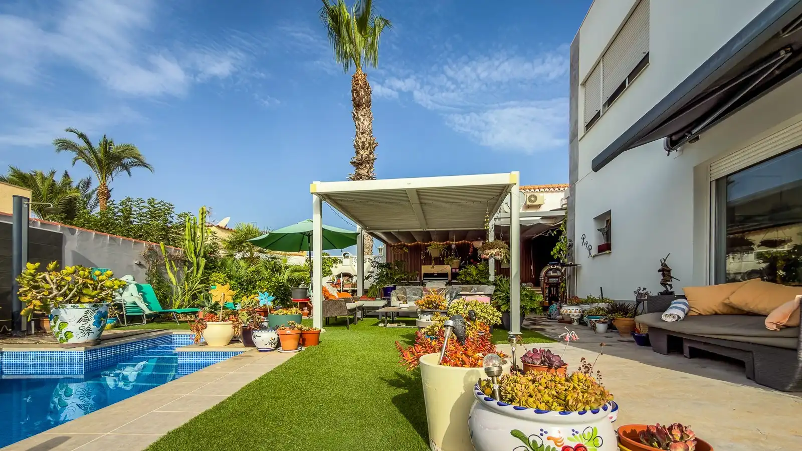 Terrassa de Casa o xalet en venda en Torrevieja amb Jardí privat, Terrassa i Traster