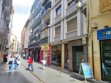 Local comercial en venda a Calle PUENTEZUELAS 10