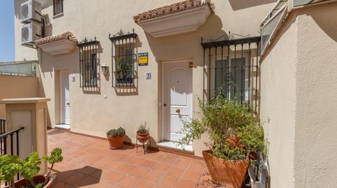 Foto 2 de Casa adosada en venta en Calle Torre de la Cautiva, 2, Castaño - Mirasierra, Granada Capital