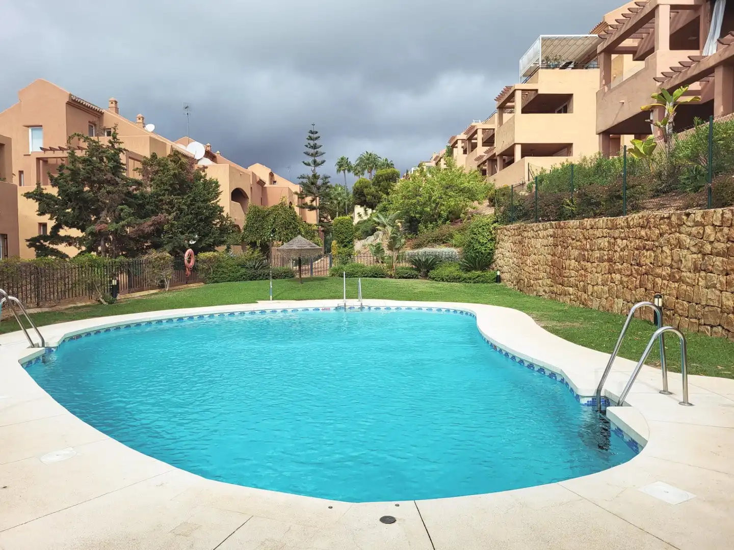 Apartment with pool to rent in Elviria - Cabopino, imagen 40