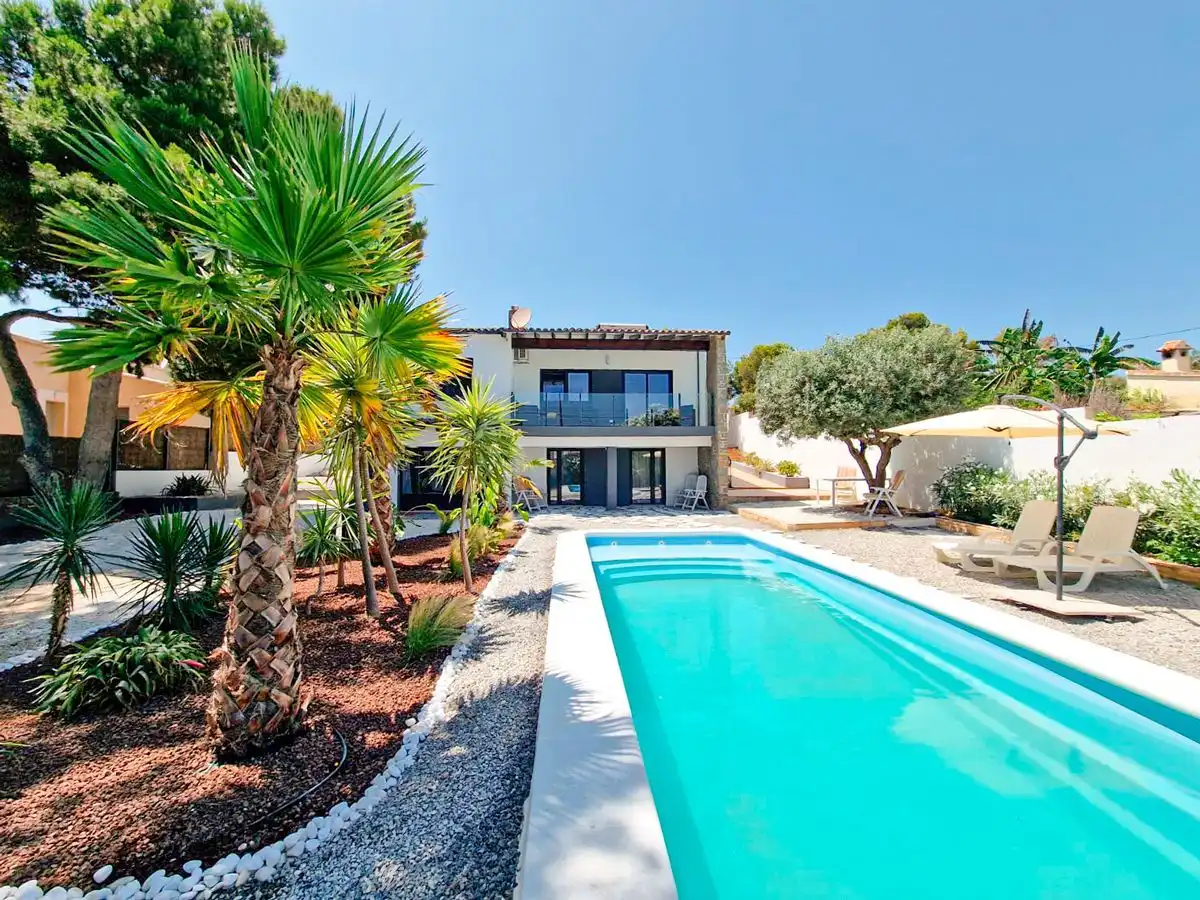 Casa con piscina en venta en Marisol Park - Ortembach - Los Almendros, imagen 2