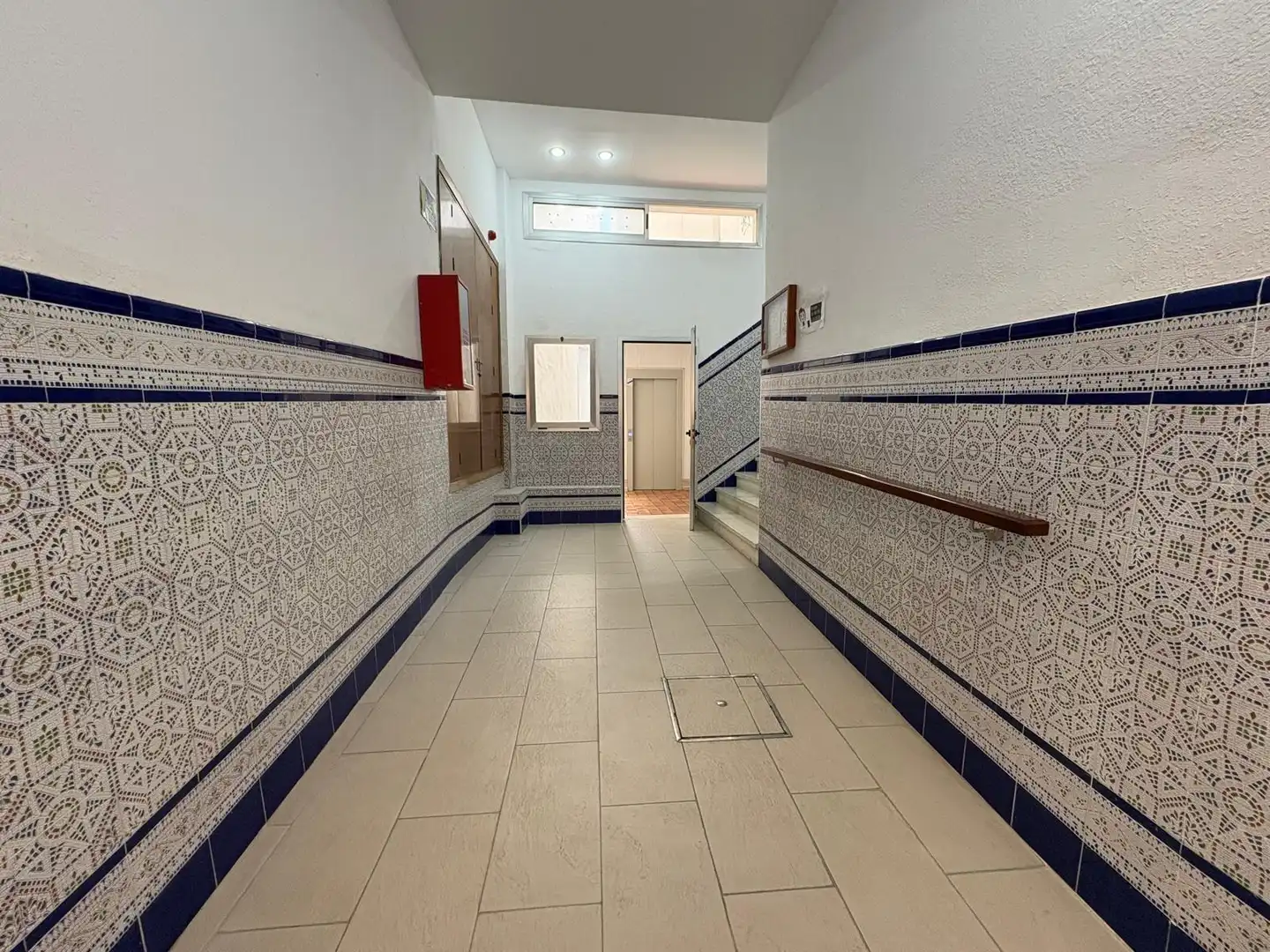 Flat for sale in Sevilla  with Air Conditioner, Terrace and Storage room