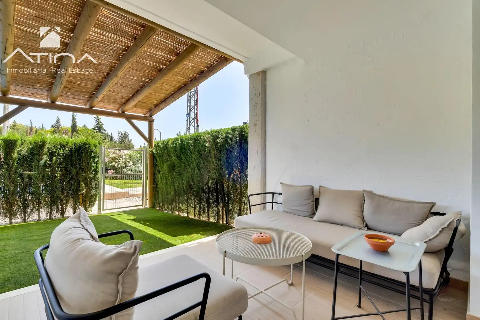 Terrasse von Einfamilien-Reihenhaus zum Verkauf in Jávea / Xàbia mit Klimaanlage, Terrasse und Gemeinschaftspool