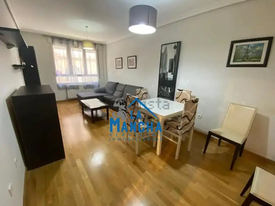 Vista exterior de Pis en venda en  Albacete Capital amb Calefacció, Traster i Moblat