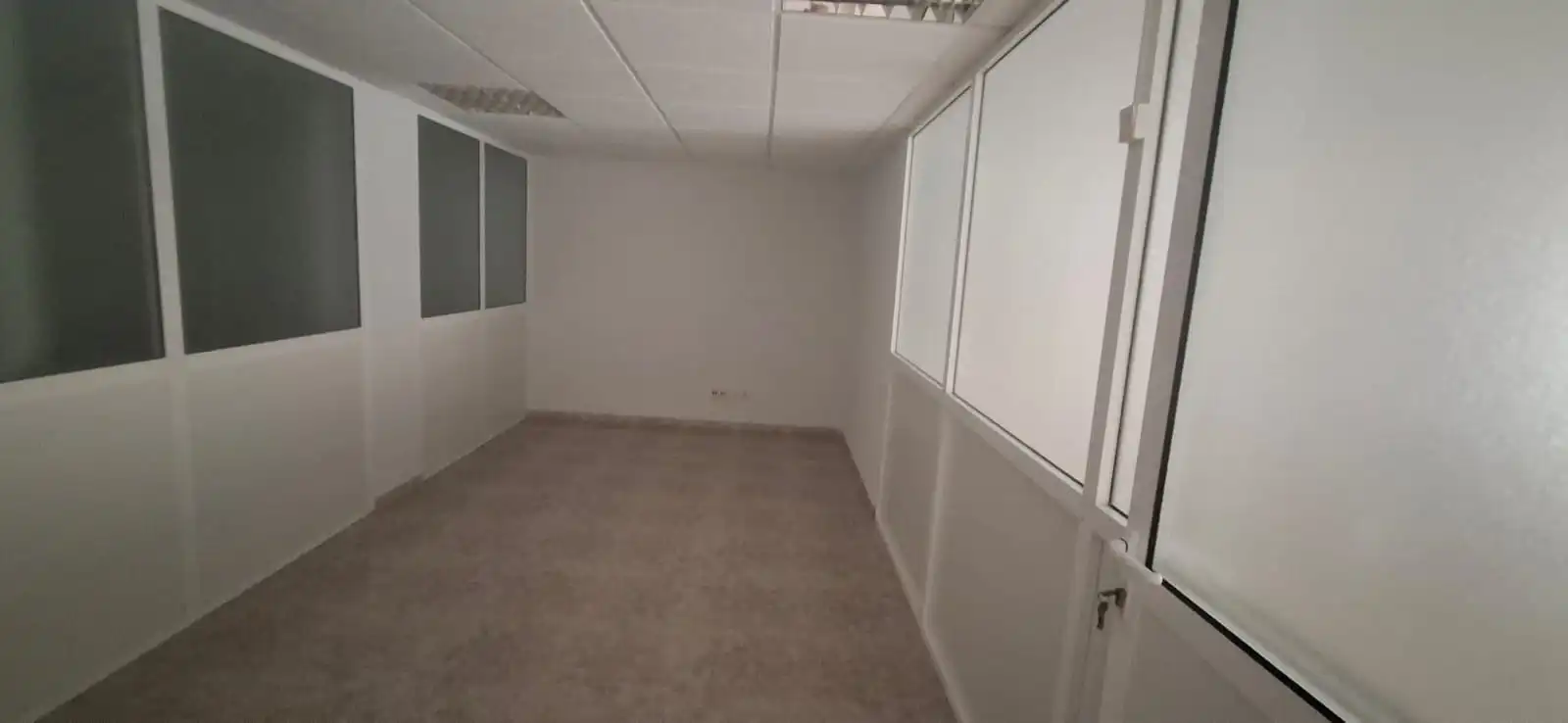 Oficina de alquiler en Alicante / Alacant con Aire acondicionado y Calefacción