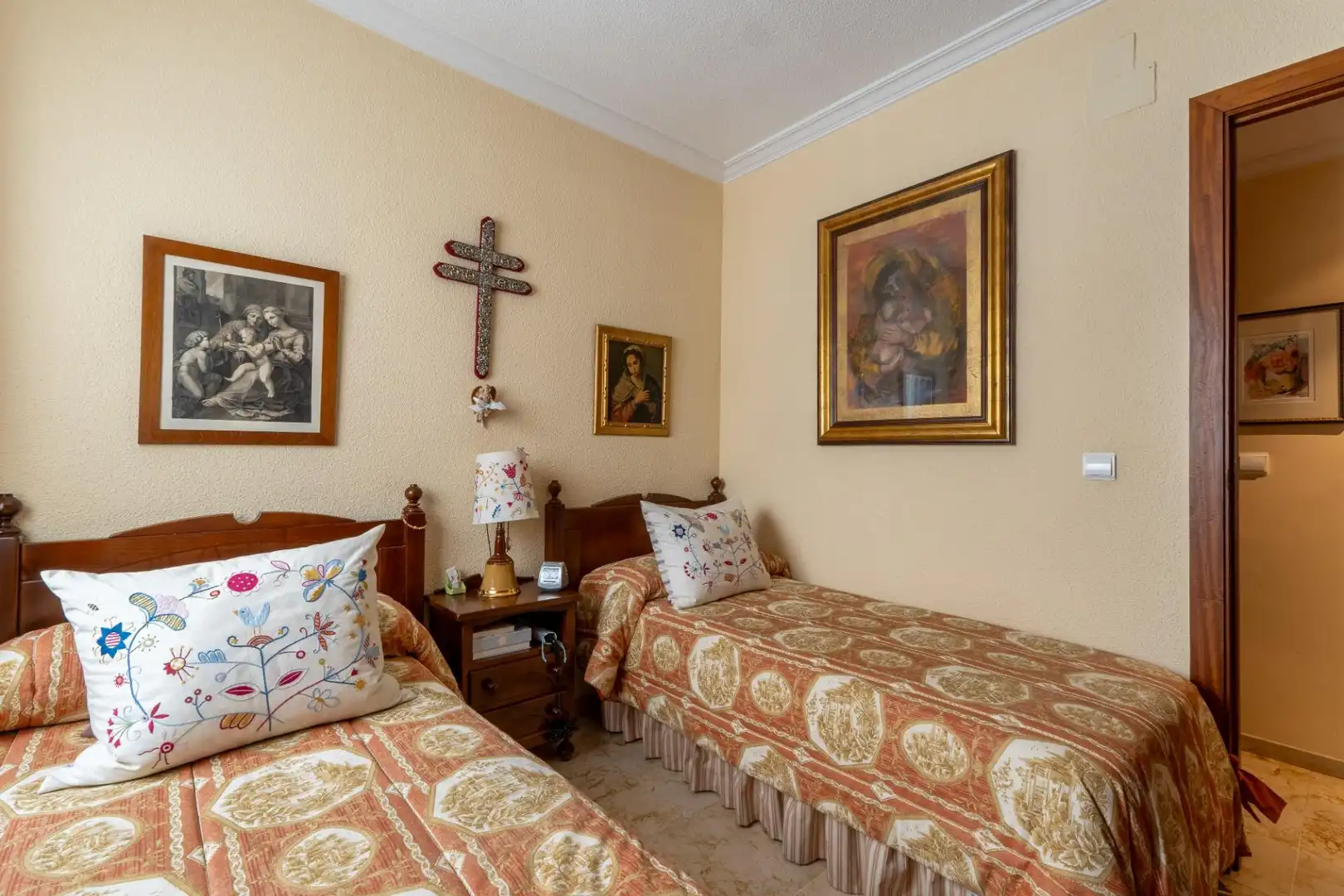 Schlafzimmer von Wohnung zum Verkauf in Córdoba mit Klimaanlage, Heizung und Abstellraum