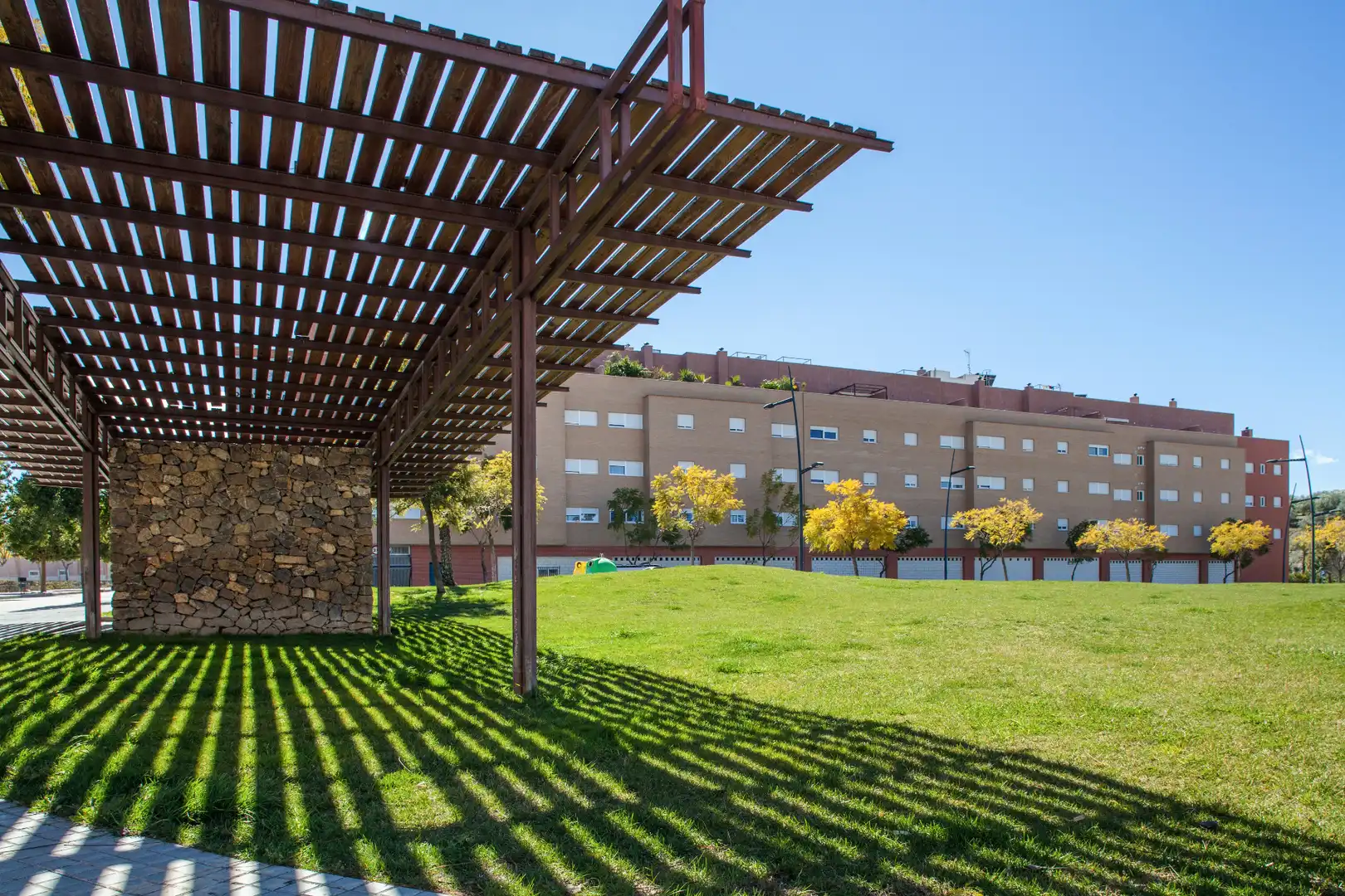 Vista exterior de Piso en venta en Lucena