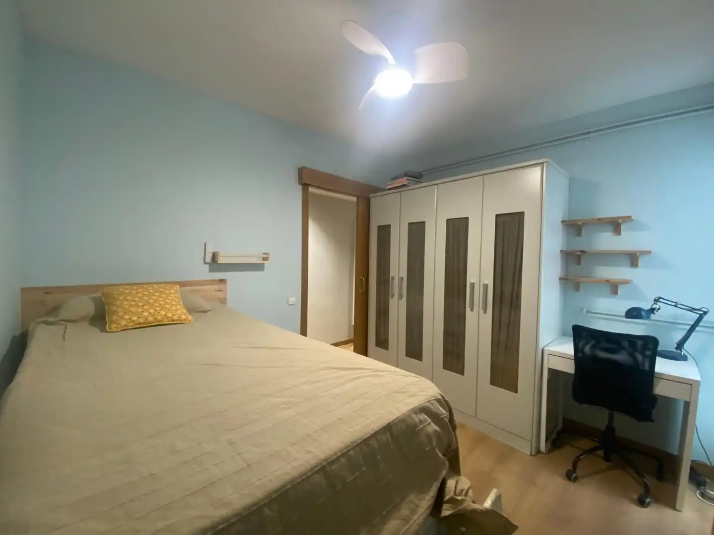 Habitación de Apartamento de alquiler en Centre