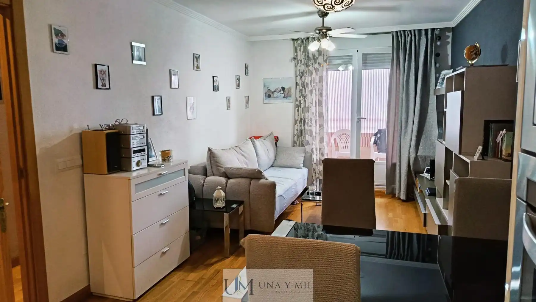 Sala d'estar de Apartament en venda en Calvarrasa de Abajo amb Calefacció, Terrassa i Piscina comunitària