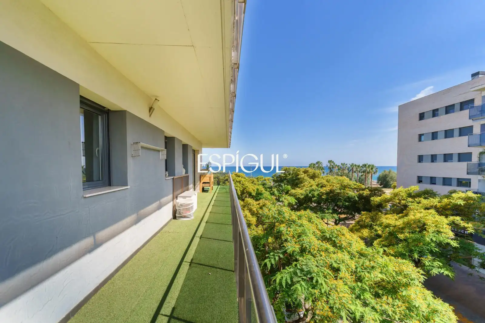 Exterior view of Flat for sale in Mataró  with Air Conditioner, Heating and Terrace