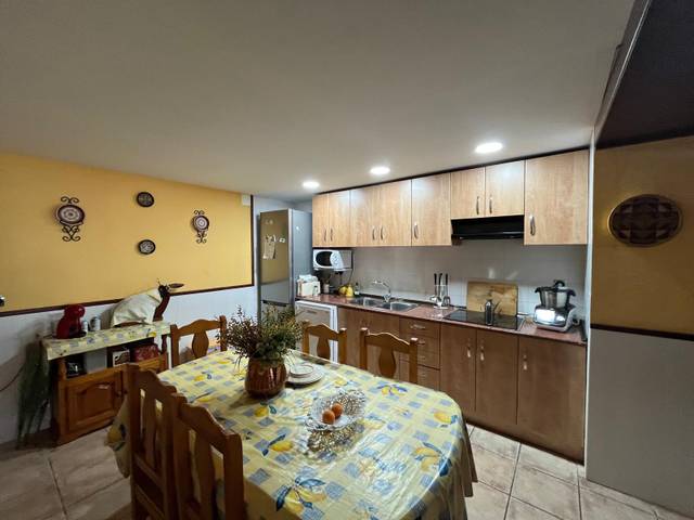 Casa-chalet en Venta en Monzón