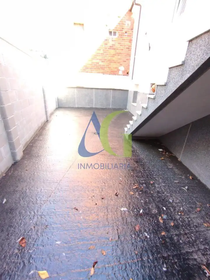 Terrace of Houses for sale in San Andrés del Rabanedo  with Heating, Private garden and Parquet flooring