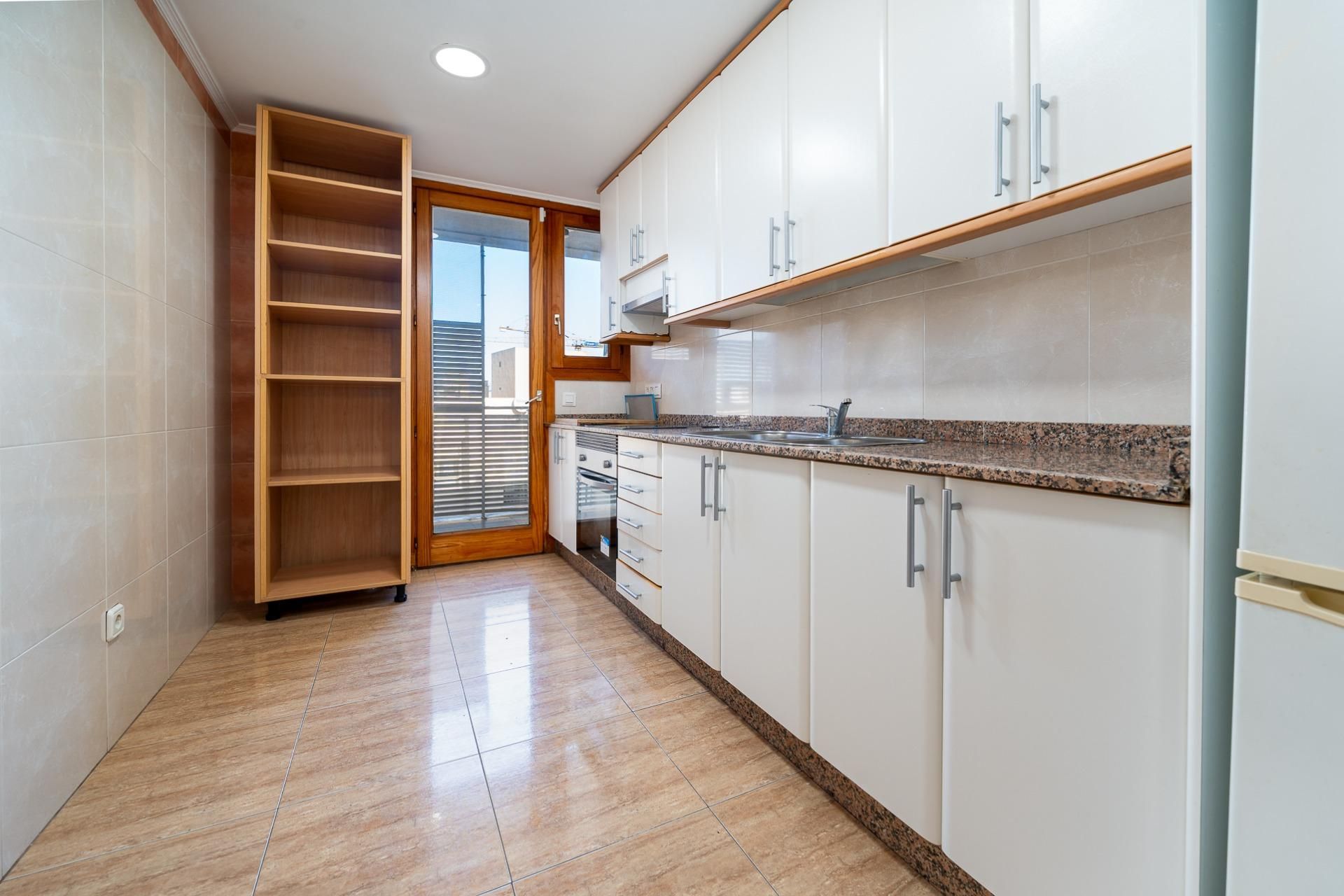 Kitchen of Flat for sale in  Palma de Mallorca  with Air Conditioner, Storage room and Balcony