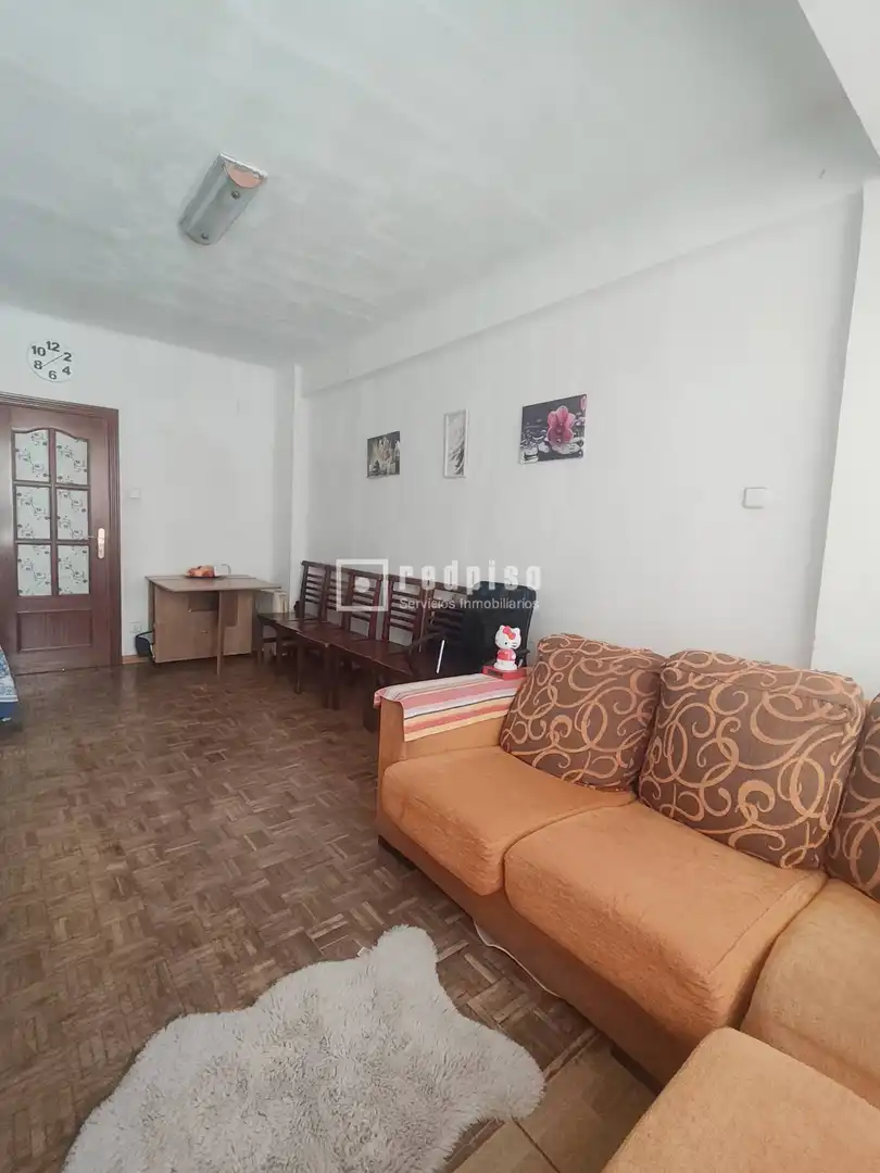 Piso en venta en de la Virgen del Coro, imagen 3