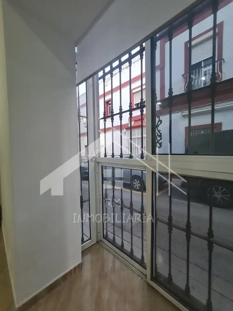 Vista exterior de Pis en venda en San Fernando