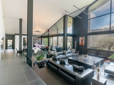 Villa avec balcon à vendre à Aixirivall