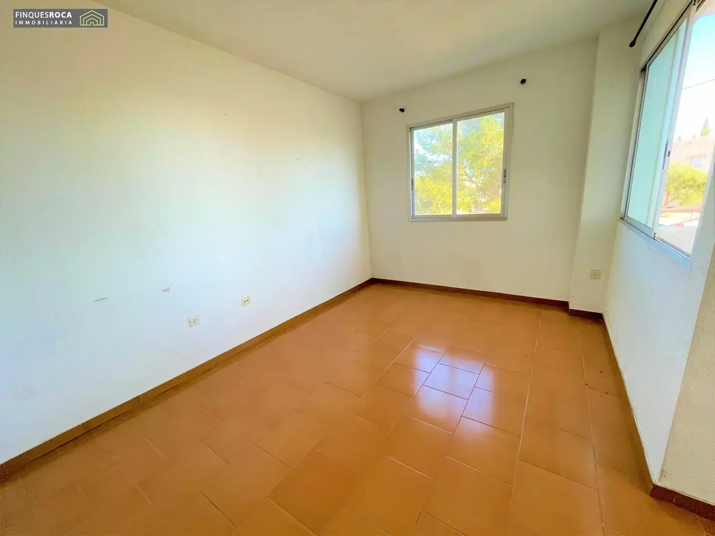 Schlafzimmer von Wohnungen zum Verkauf in Alcanar mit Privatgarten, Terrasse und Alarm