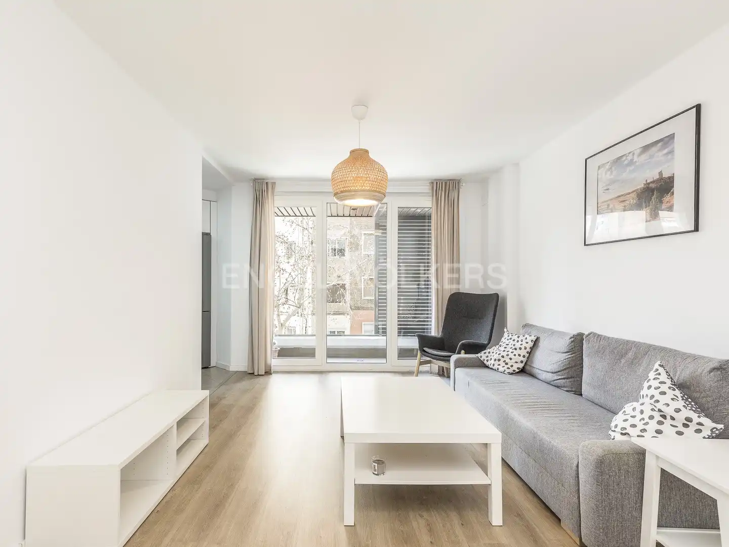 Außenansicht von Wohnung zur Miete in  Barcelona Capital mit Klimaanlage, Heizung und Parkett