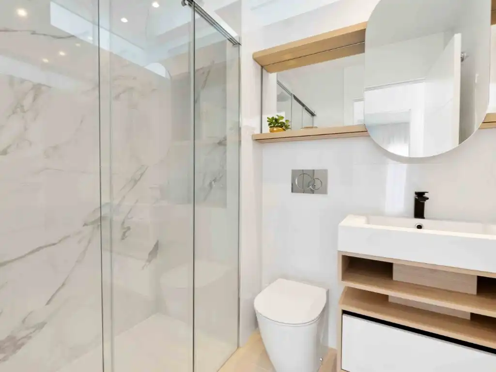 Baño de Ático en venta en Rojales con Aire acondicionado, Jardín privado y Amueblado
