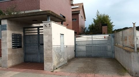 Foto 2 de Casa adosada en venda a Calle Río Antiguo, 1, Entrena, La Rioja