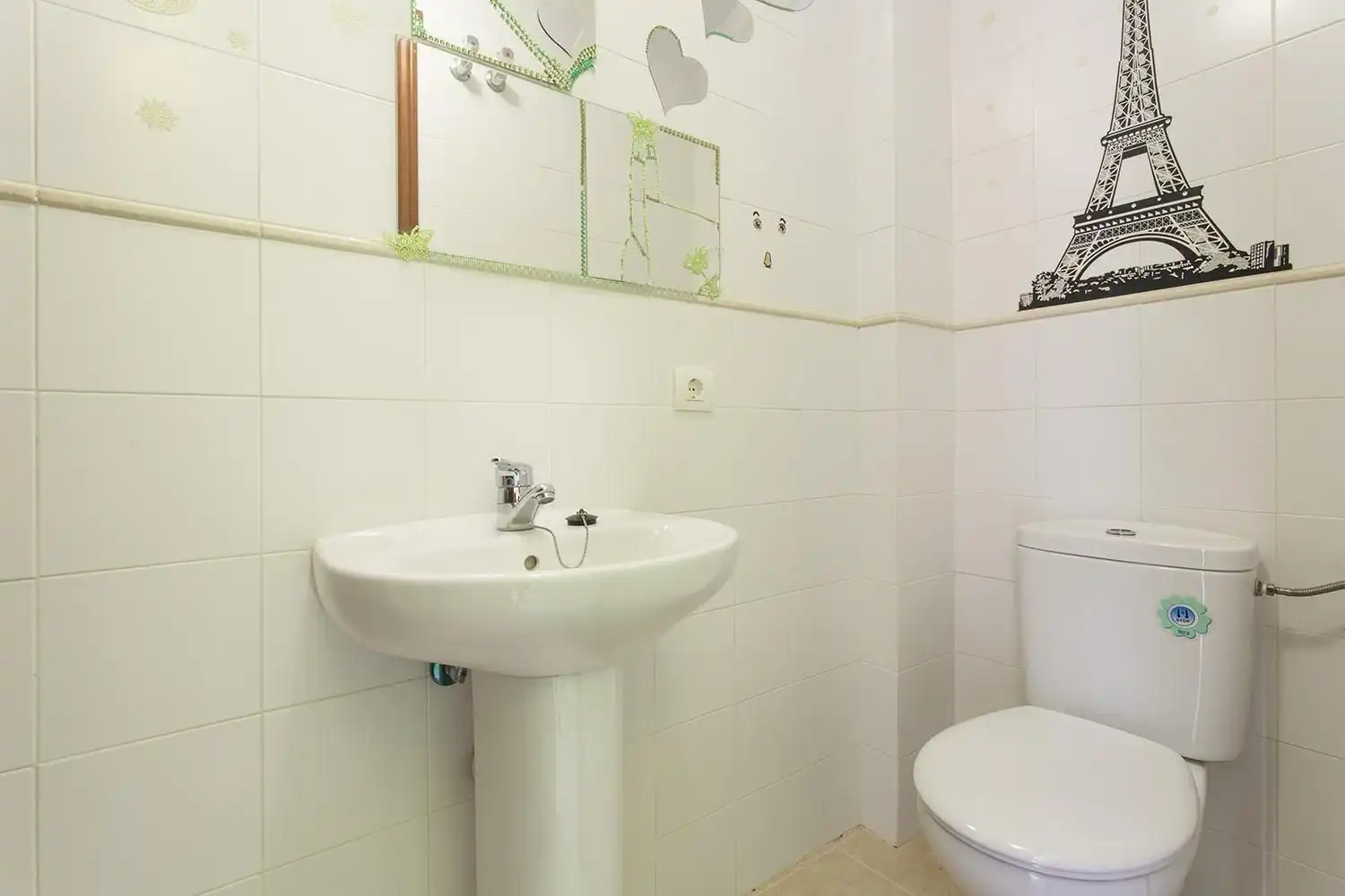 Baño de Dúplex en venta en Lentegí con Aire acondicionado, Terraza y Amueblado
