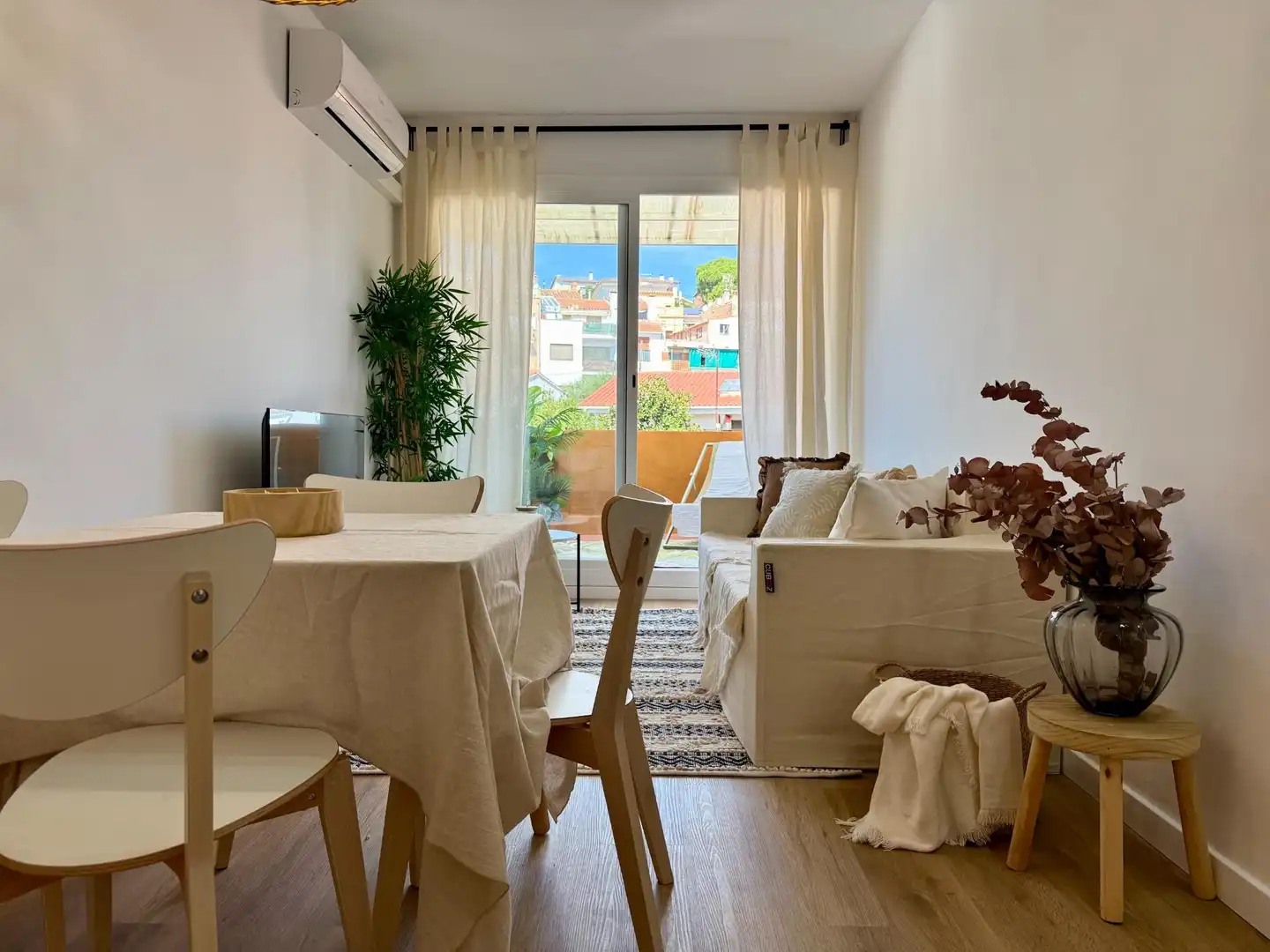 Living room of Attic for sale in Sant Feliu de Codines  with Air Conditioner, Heating and Terrace