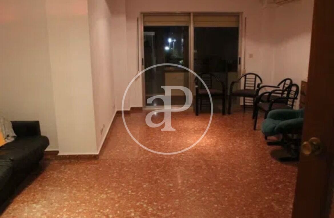 Flat to rent in  Valencia Capital  with Air Conditioner, Heating and Terrace