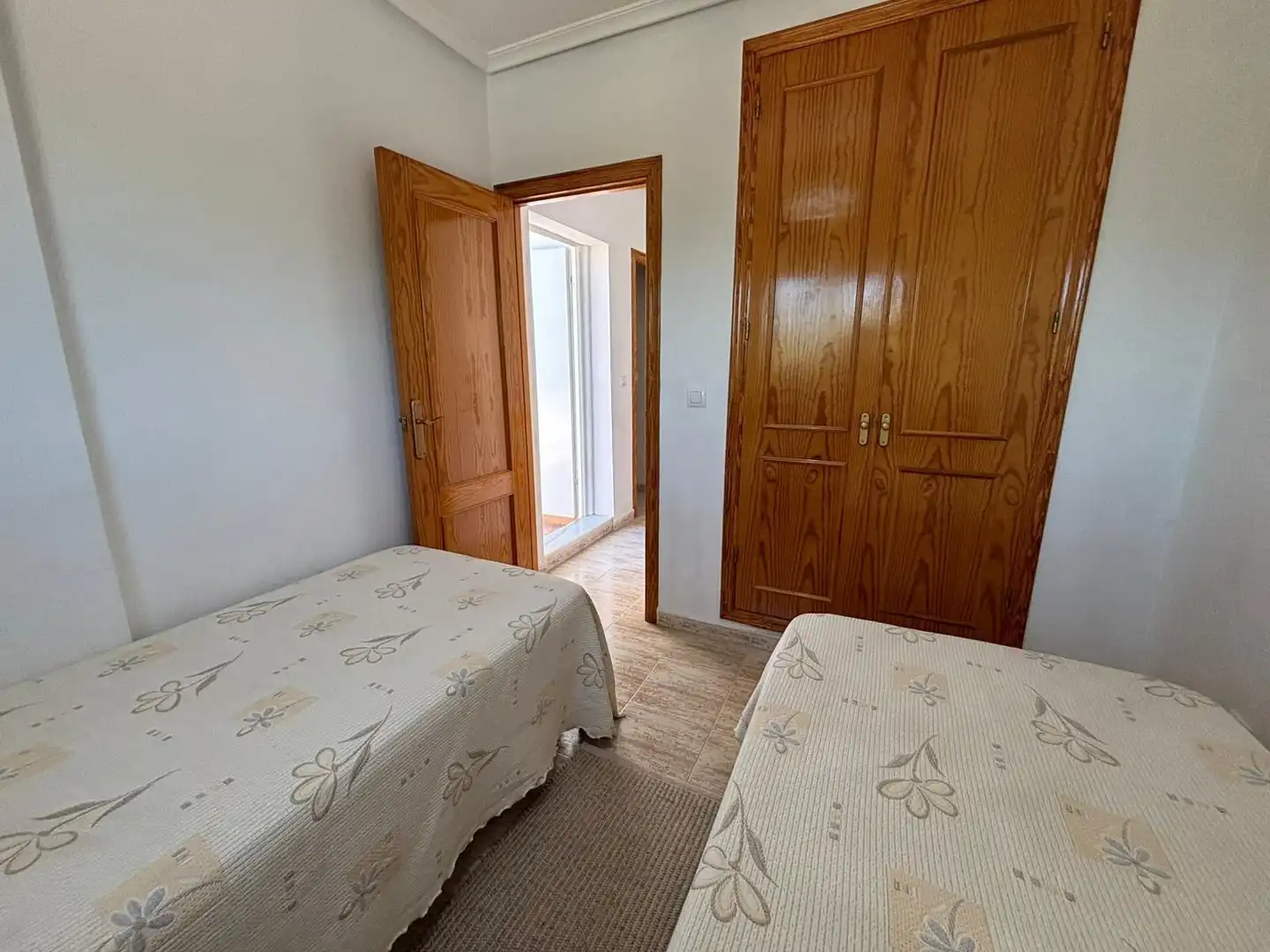 Dormitori de Casa o xalet de lloguer en Pilar de la Horadada amb Terrassa i Piscina comunitària