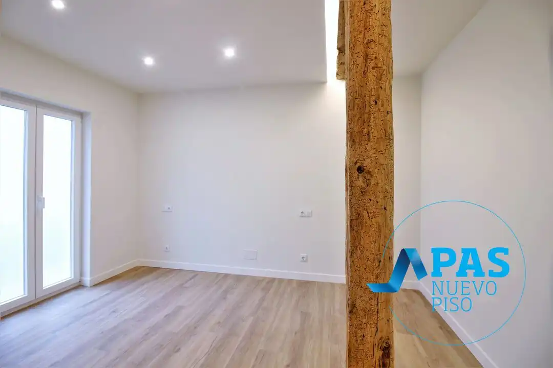 Piso en venta en Santander con Calefacción, Terraza y Balcón